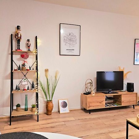 Appartement Cosy Proche Gare - Fibre Optique Et Parking Angoulême Kültér fotó