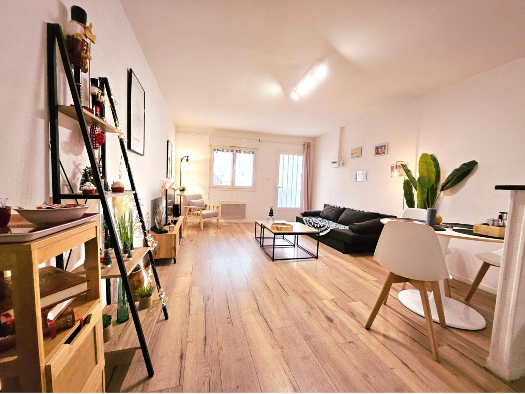Appartement Cosy Proche Gare - Fibre Optique Et Parking Angoulême Kültér fotó
